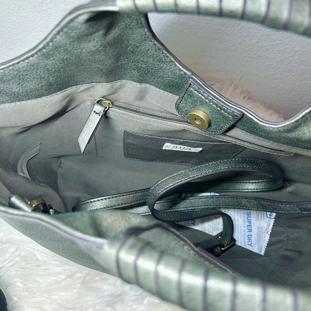 🔥🔥 SALE Pewter Green Satchel with Crossbody Strap Bag Snap Closure NWT - Picture 4 of 4